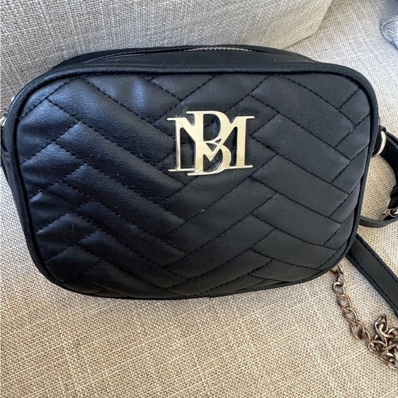 Badgley Mischka Camera crossbody Bag - Picture 6 of 12